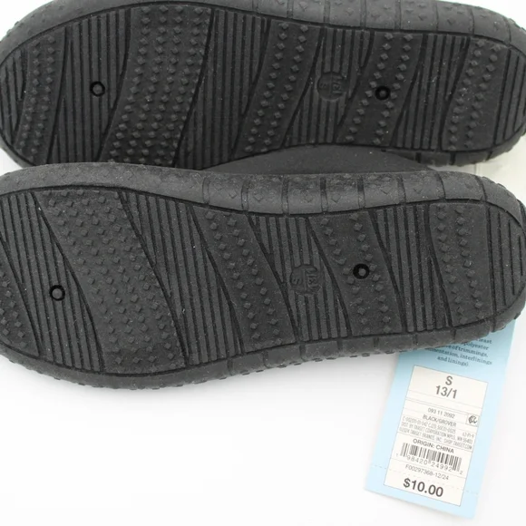 Cat & Jack Kids Slip-On Water Shoes — Black, Size 13/1 (NWT) - Picture 4 of 5